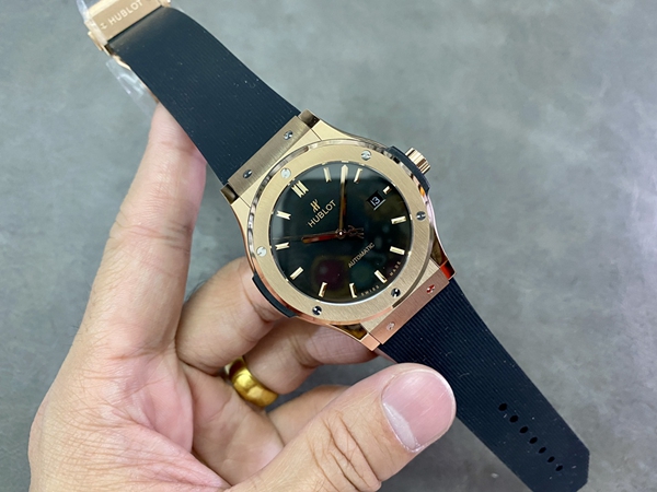 ウブロコピー時計側面デザイン